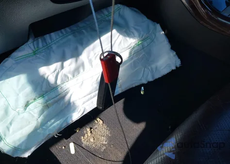 2011 Toyota Avalon Limited z USA, uszkodzony, nr VIN 4T1BK3DB9BU435090